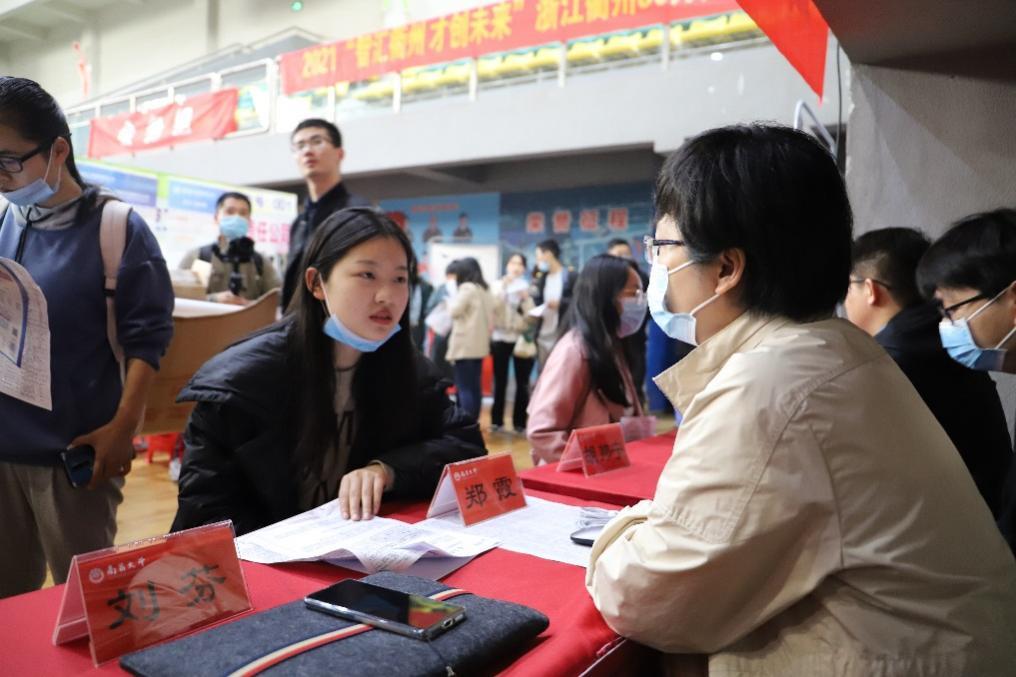 948bac6c72ba40fdb787dfa452e4dd55.png 948bac6c72ba40fdb787dfa452e4dd55.png