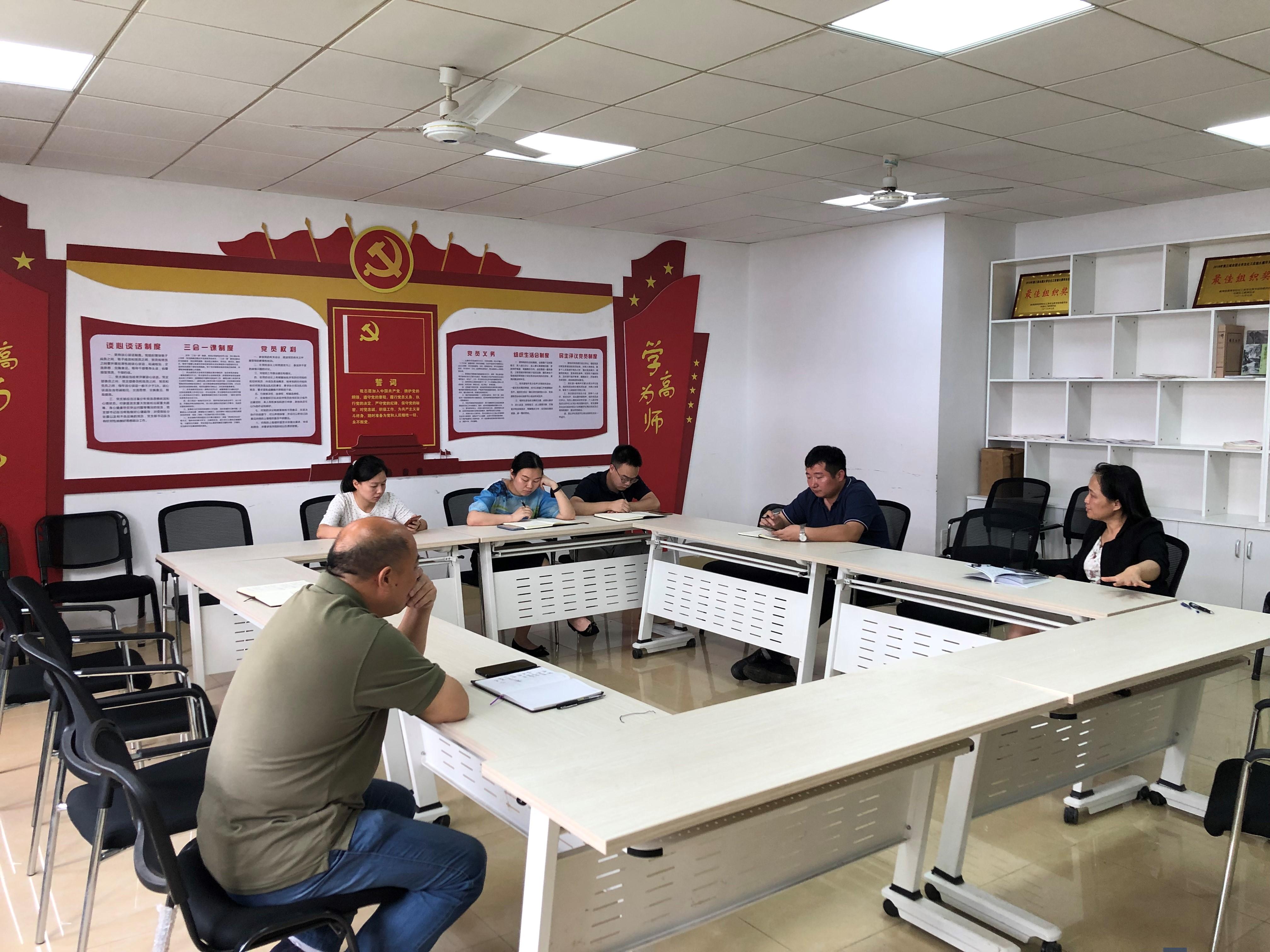 3700538bf1444696bf7a7e2a361543c3.jpg 3700538bf1444696bf7a7e2a361543c3.jpg