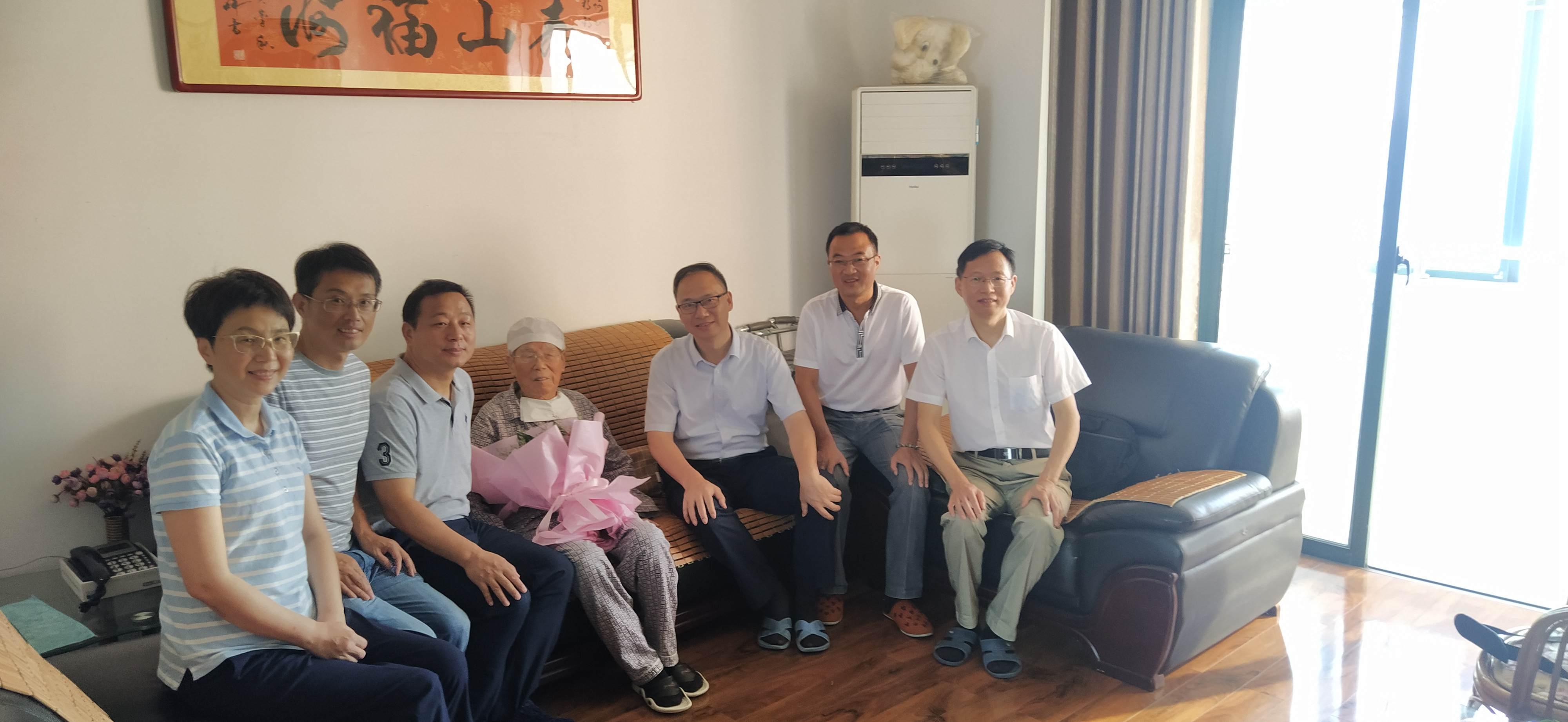 5f387900a5d240618da395e24840a0d3.jpg 5f387900a5d240618da395e24840a0d3.jpg