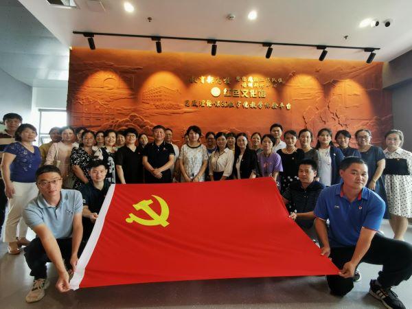 b52369cc767a42a4a6615da7025eacc9.jpg 11.jpg