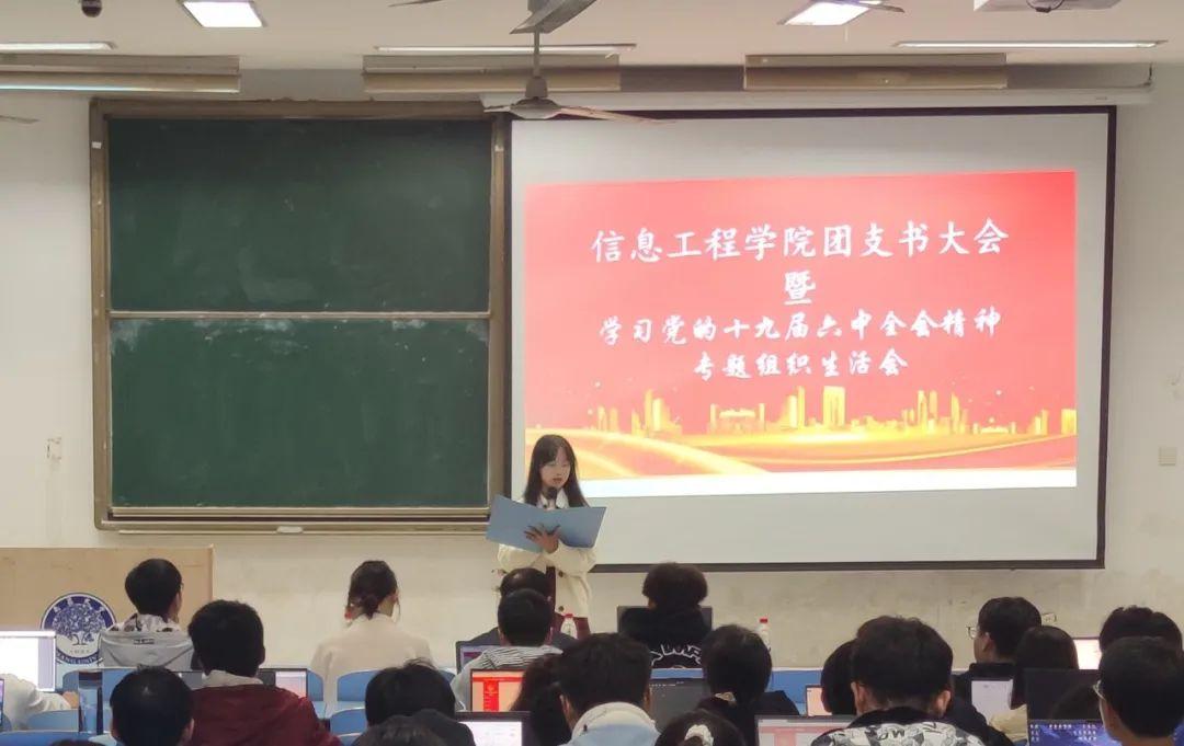 4de42f104ccf40f18f5c2d719be7c619.jpg 4de42f104ccf40f18f5c2d719be7c619.jpg