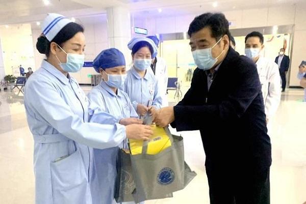 e56cbc43e90c4a0fa0f0b3d6a9f7f40b.jpg 下载 (3).jpg
