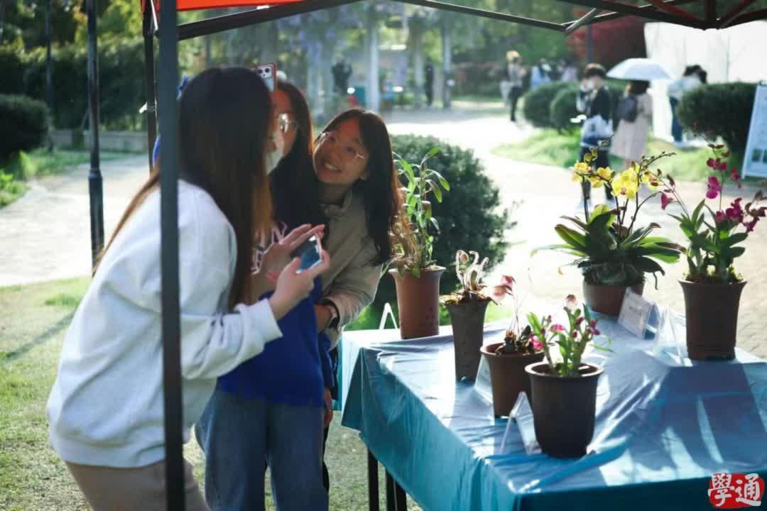 b43751fc2bf34280abc24abdf77c9393.png b43751fc2bf34280abc24abdf77c9393.png