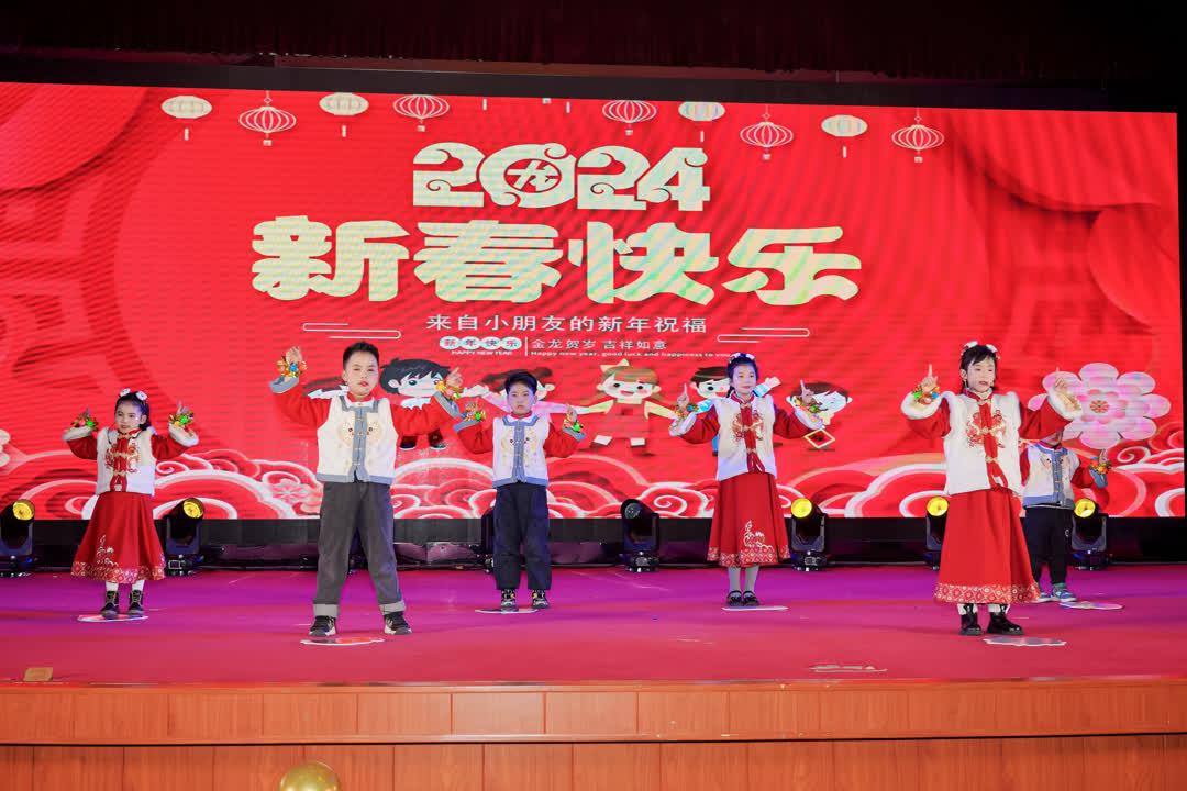 8ac3fed9beb84b5889c7d9e0959aa87e.jpg